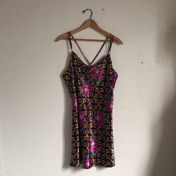Vintage Other - Vintage Floral Chain Print Strappy Slip